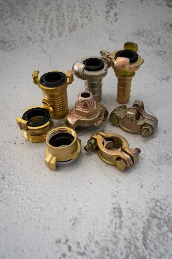 INSTALPro - zakuwanie węży hydraulicznych